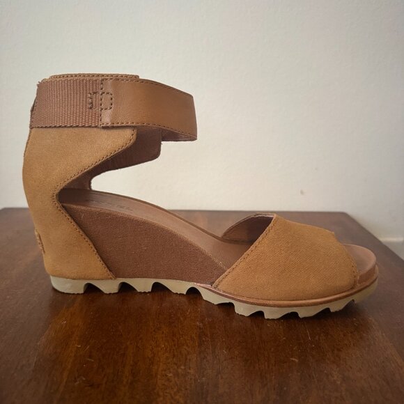 Sorel Joanie II Ankle Strap Wedge Sandals - Picture 4 of 11